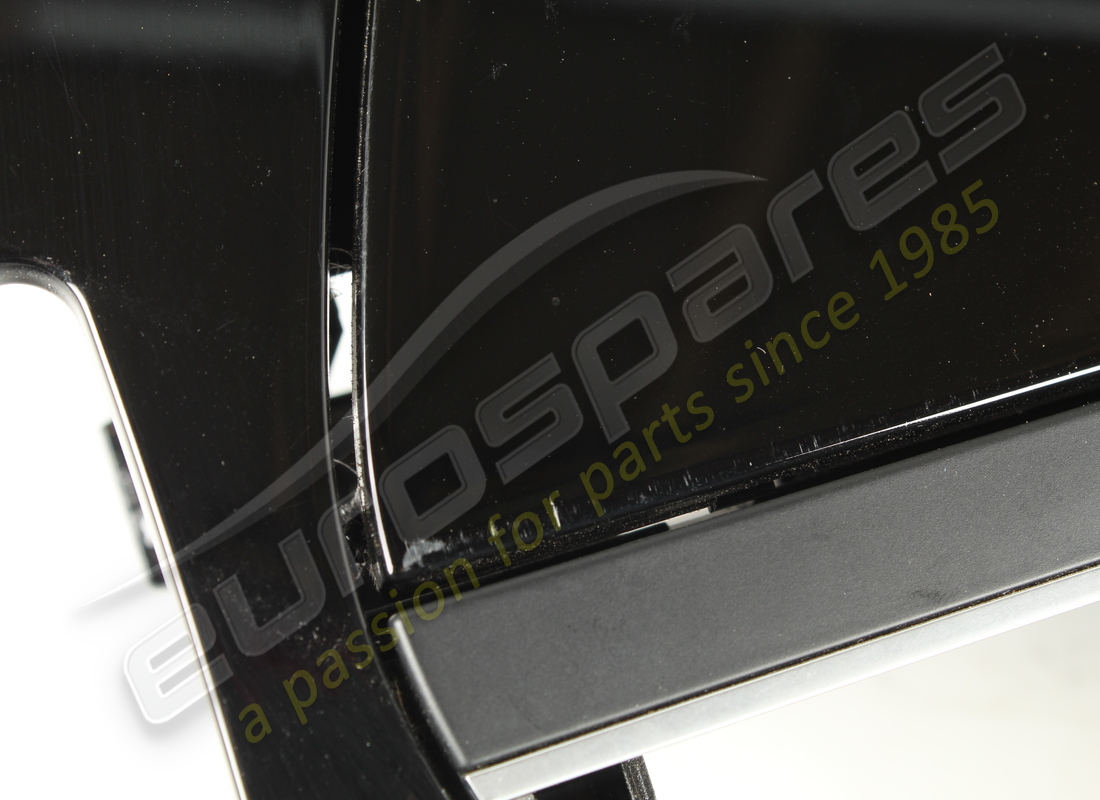 BOÎTE À GANTS TUNNEL NOIRE D'OCCASION MASERATI. NUMÉRO DE PIÈCE 673011000 (7) boîte à gants tunnel noire d'occasion maserati. numéro de pièce 673011000 (7)