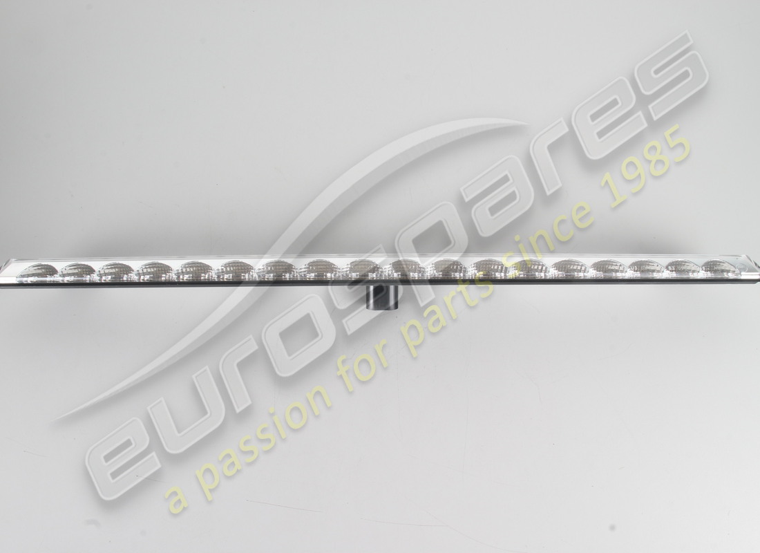 nouveau maserati 3rd feu de stop. numéro de pièce 248563 (3)