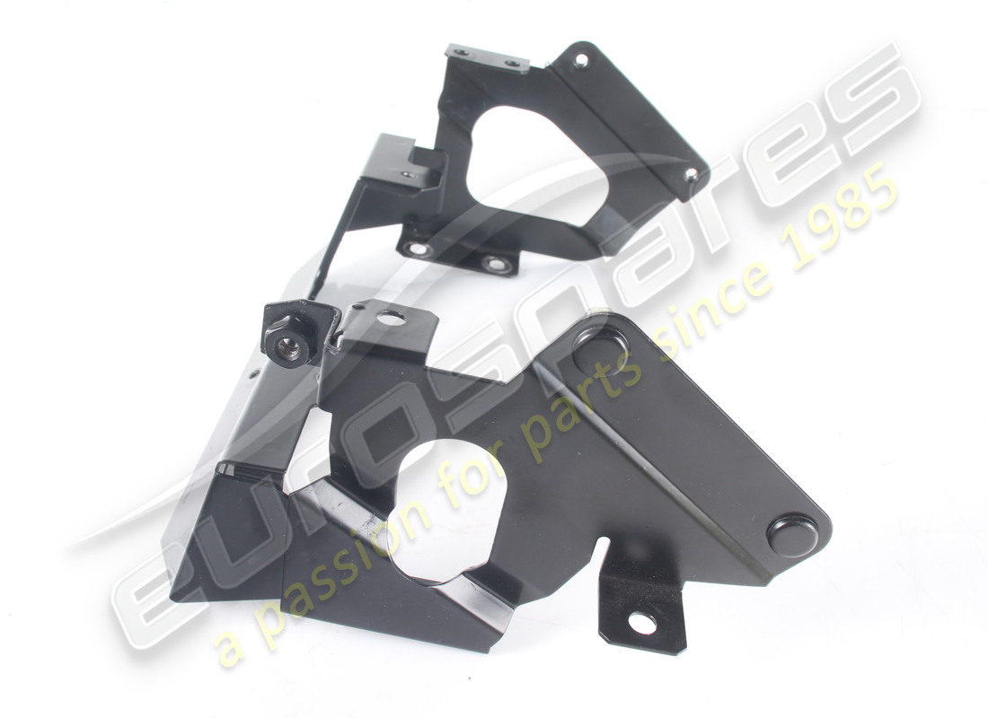 utilisé le support ferrari. numéro de pièce 64720000 (3)