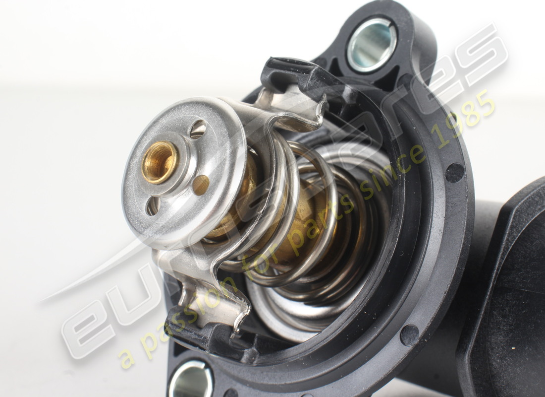 nouvelle vanne thermostatique maserati. numéro de pièce 46328183 (2)