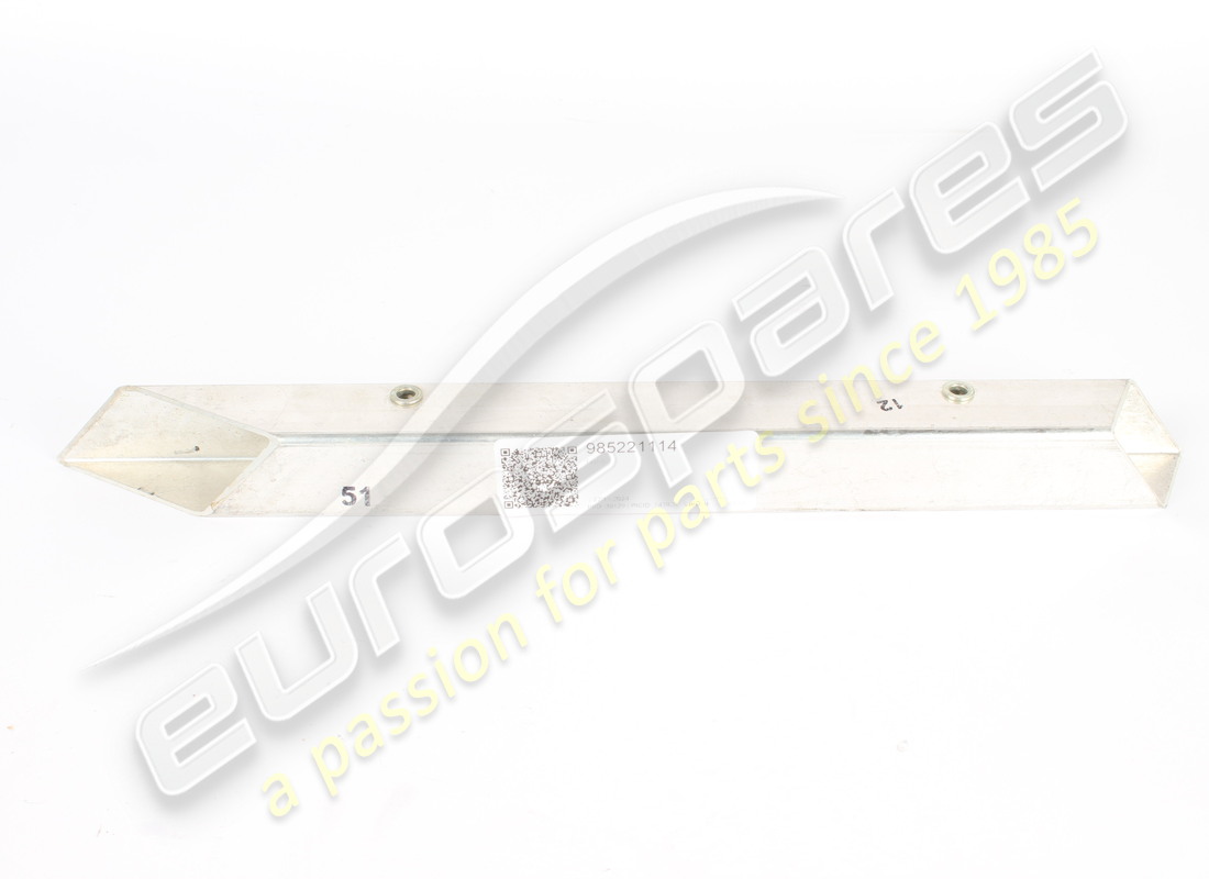nouveau renfort avant droit ferrari. numéro de pièce 985221114 (1)