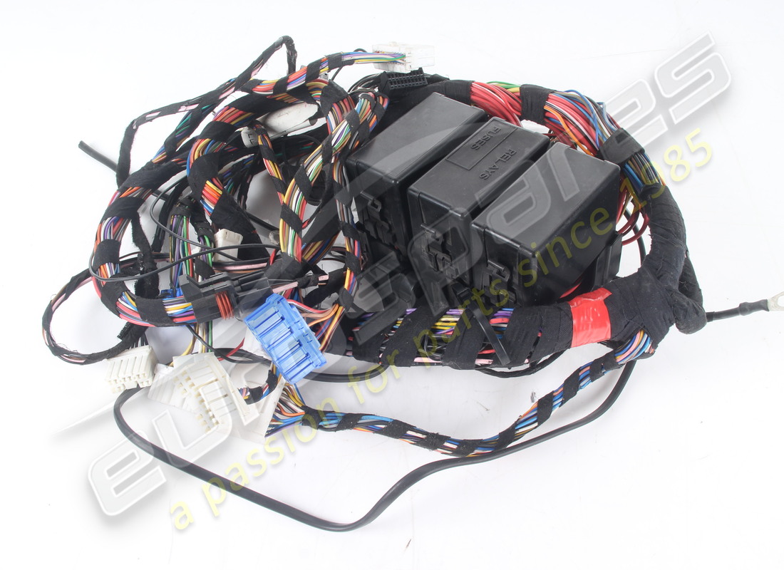 Câbles de tunnel arrière gauche d'occasion. Numéro de pièce : 177914 (1) Câbles de tunnel arrière gauche d'occasion. Numéro de pièce : 177914 (1)