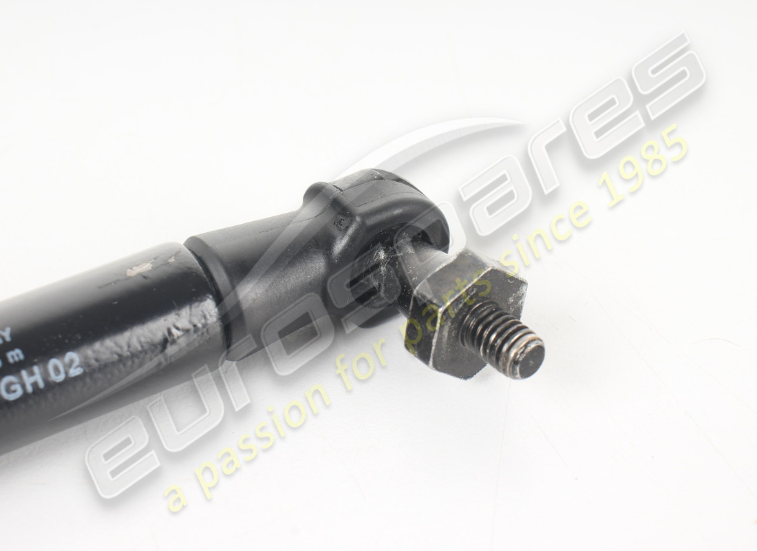 vérin à gaz utilisé ferrari. numéro de pièce 84732200 (3)