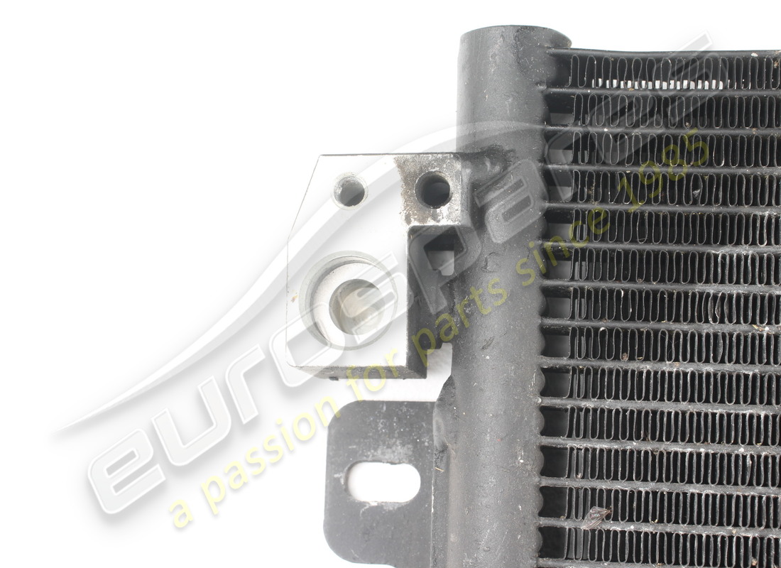 condenseur ferrari utilisé. numéro de pièce 262836 (2)