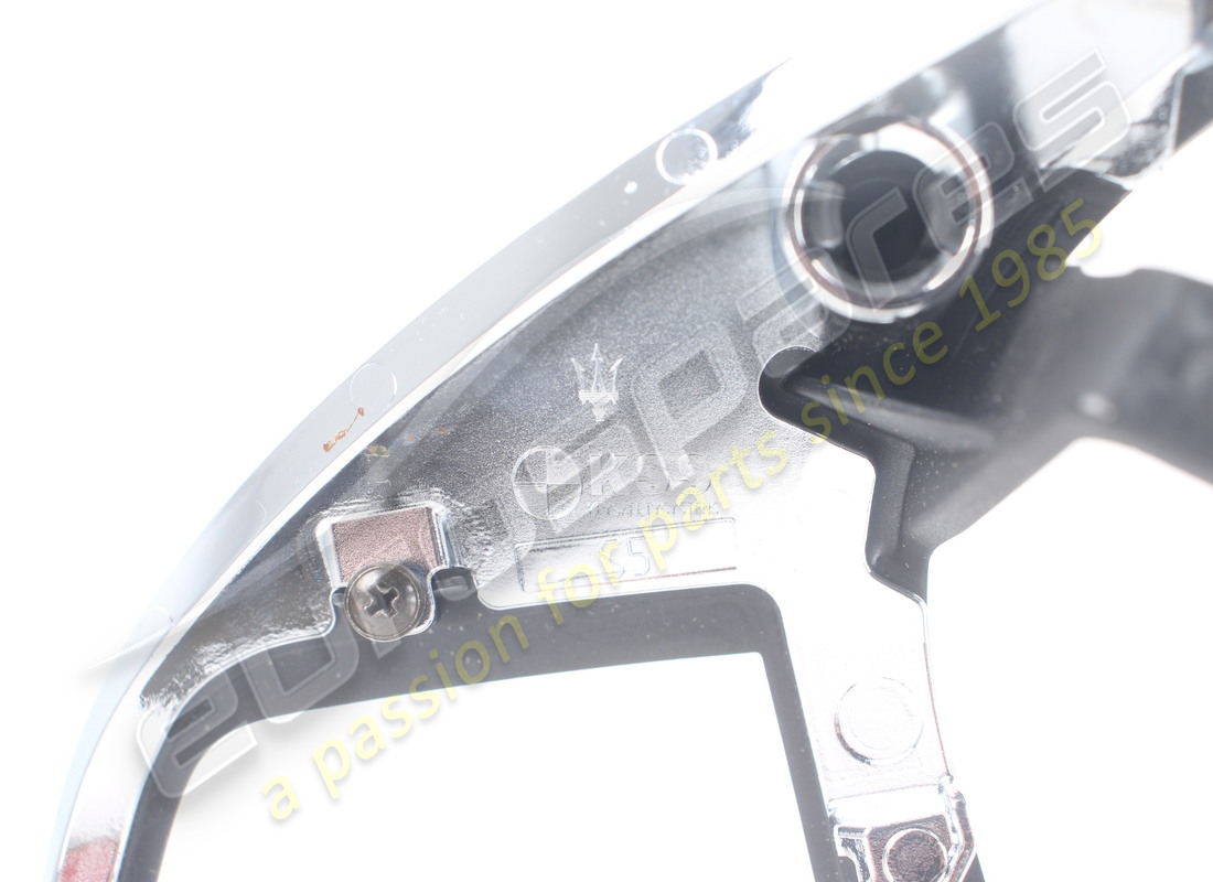 occasion maserati garniture de volant avant noire. référence 673000082 (7)