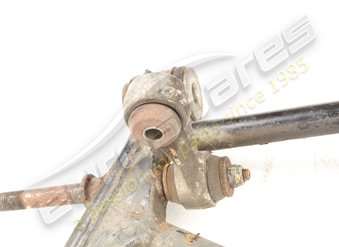 LEVIER INFÉRIEUR ARRIÈRE D'OCCASION FERRARI. RÉFÉRENCE 124304 (5) levier inférieur arrière d'occasion ferrari. référence 124304 (5)