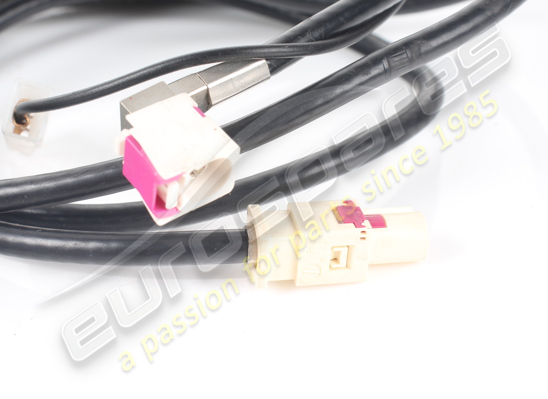 RADIO AM/FM PHANTOM BOX D'OCCASION FERRARI, RÉFÉRENCE 277202 (2) radio am/fm phantom box d'occasion ferrari, référence 277202 (2)