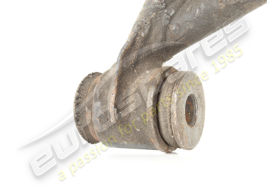 LEVIER INFÉRIEUR ARRIÈRE D'OCCASION FERRARI. RÉFÉRENCE 124304 (2) levier inférieur arrière d'occasion ferrari. référence 124304 (2)