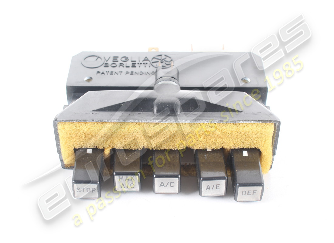 nouveau tableau de commande de climatisation ferrari. référence 60928100 (2)