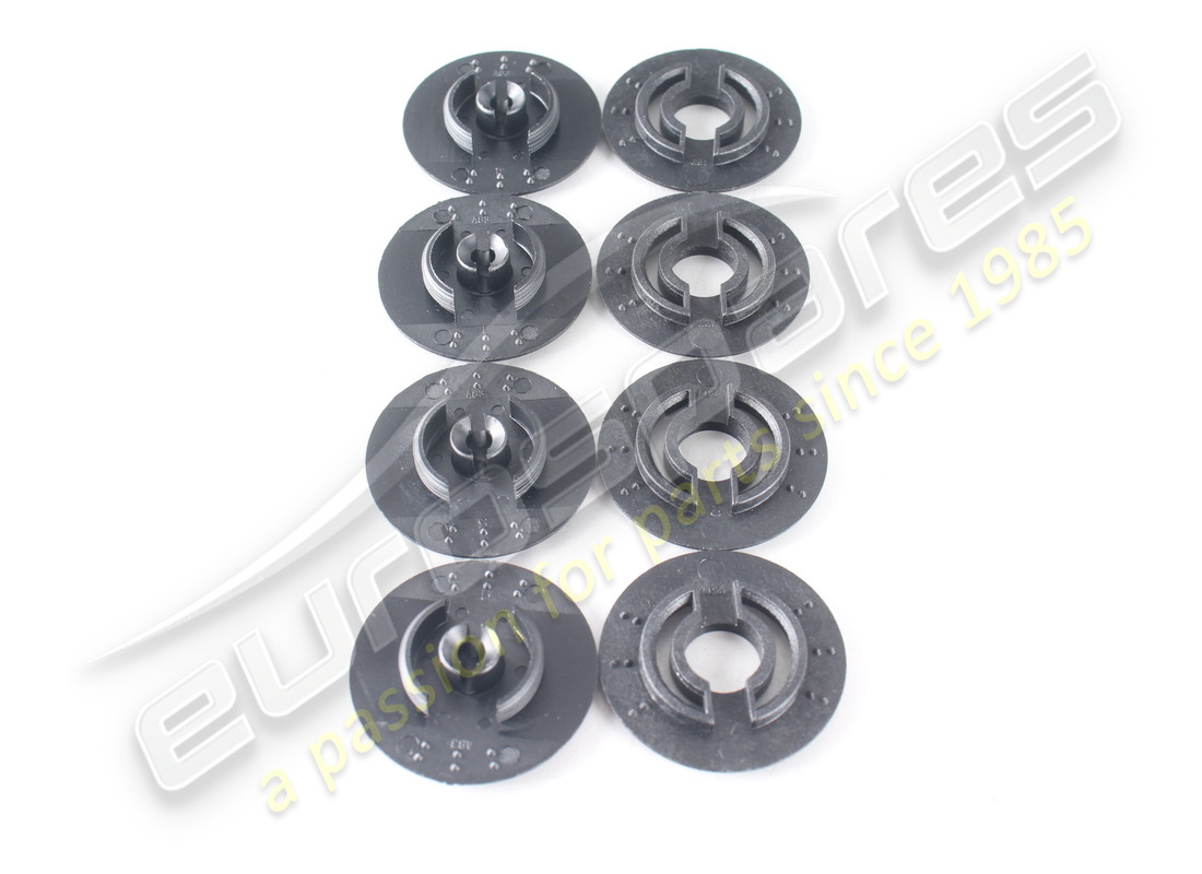 NOUVEAU KIT DE FIXATION POUR TAPIS DÉMONTÉ MASERATI. RÉFÉRENCE 980001999 (1) nouveau kit de fixation pour tapis démonté maserati. référence 980001999 (1)