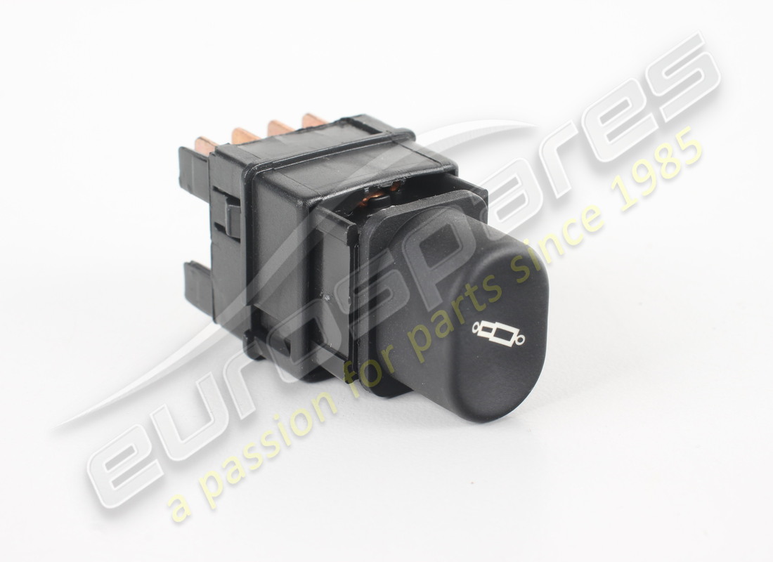 nouveau bouton maserati. numéro de pièce 373301148 (1)
