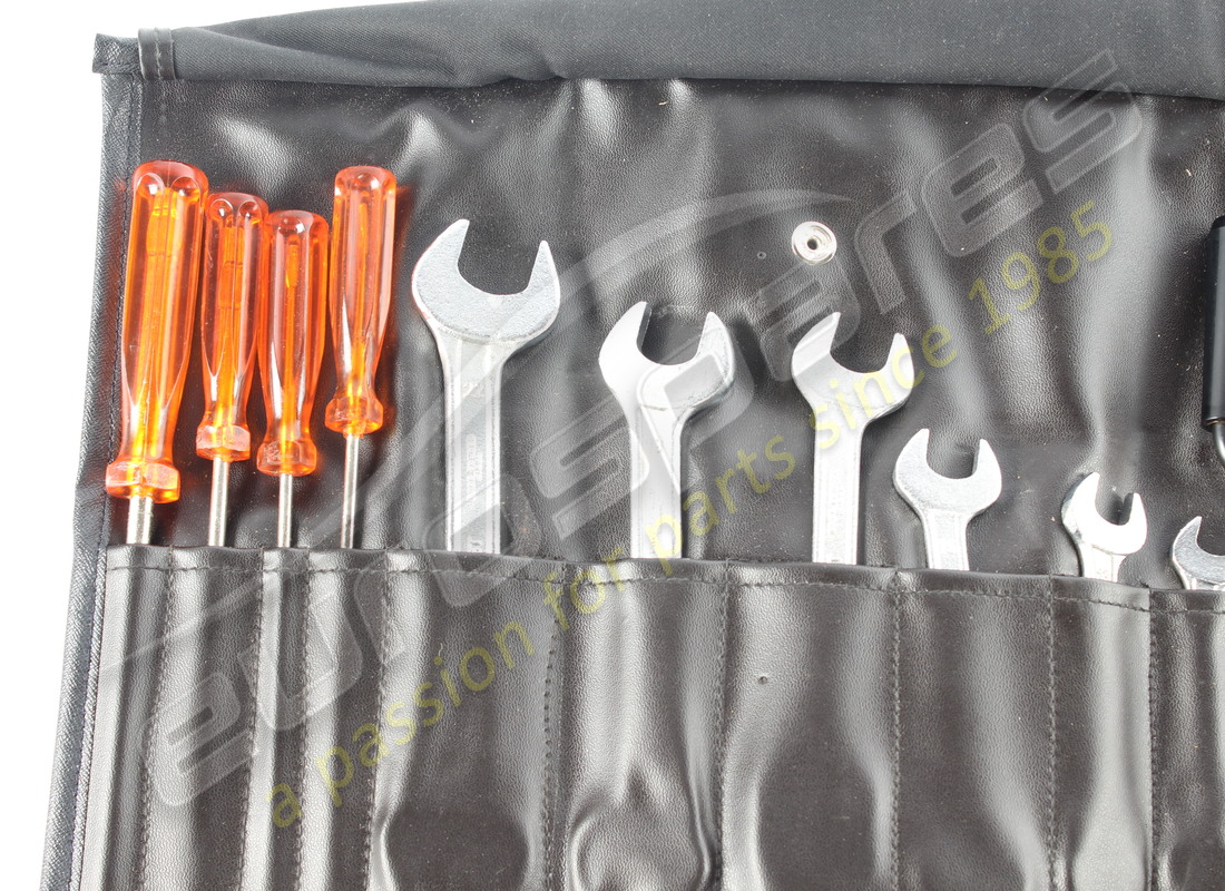 nouveau kit d'outils ferrari. numéro de pièce 123254 (3)