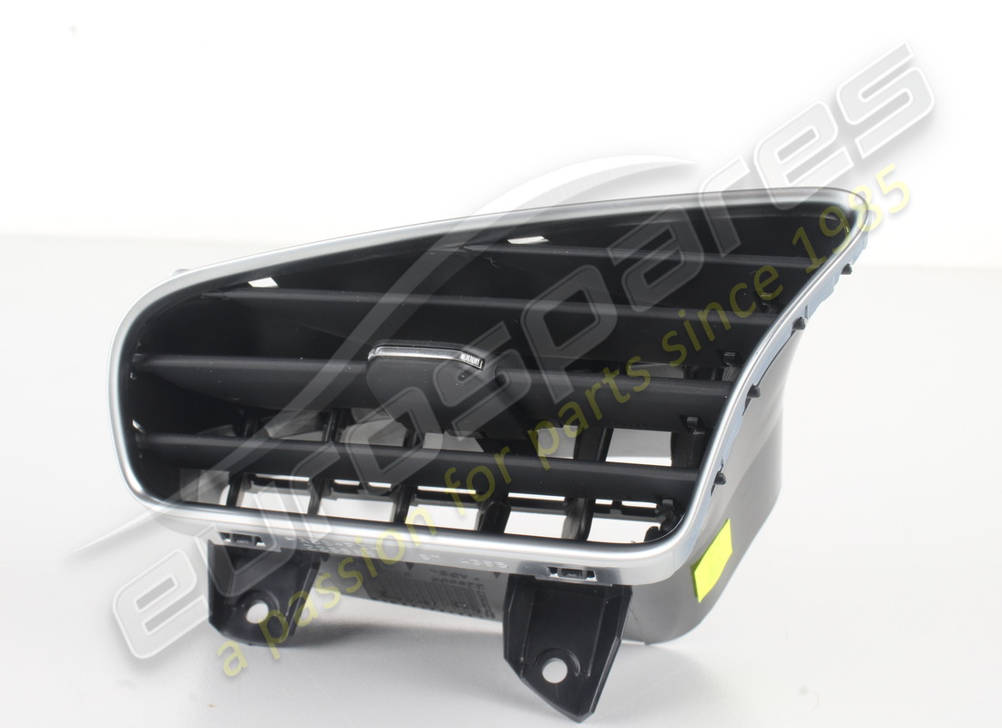 nouveau ferrari évent central inférieur. numéro de pièce 81496900 (1)