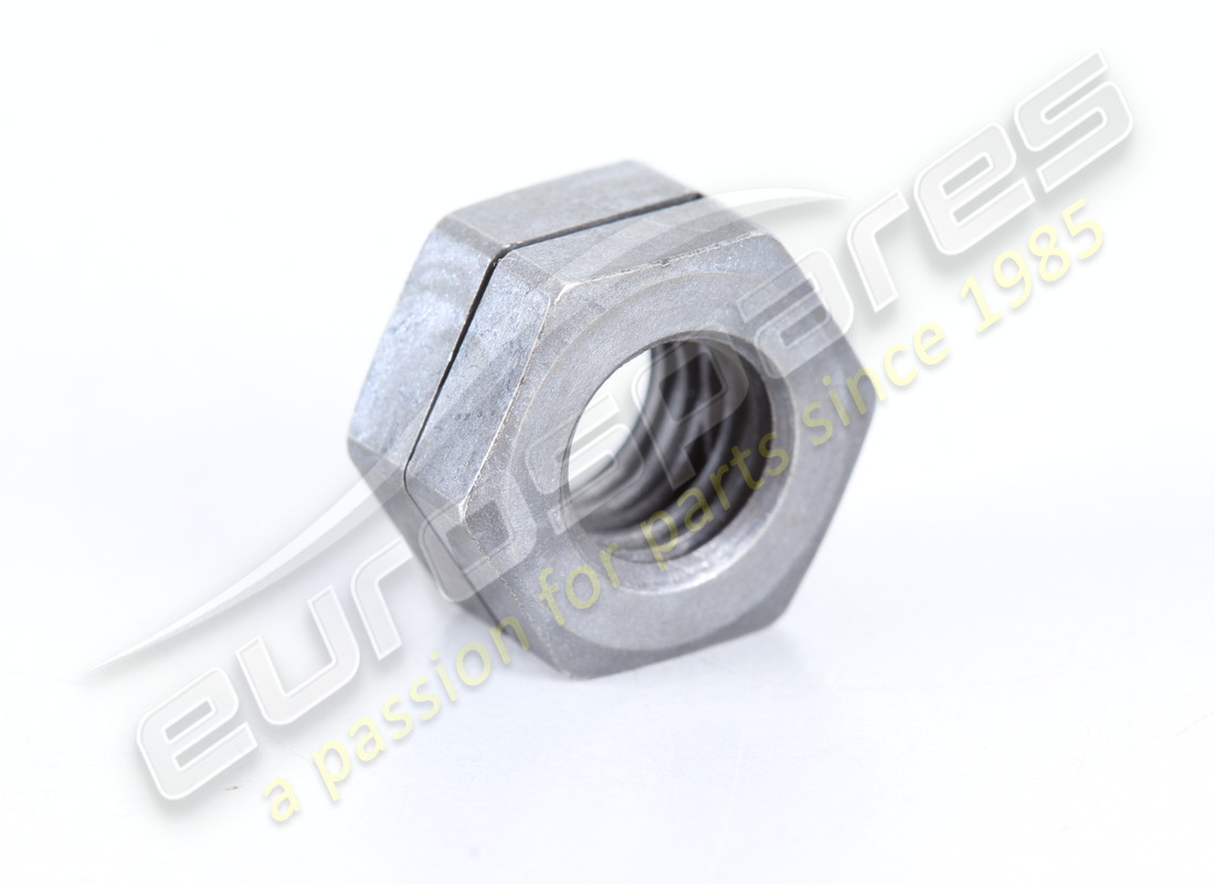 nouveau écrou ferrari. numéro de pièce 114748 (1)