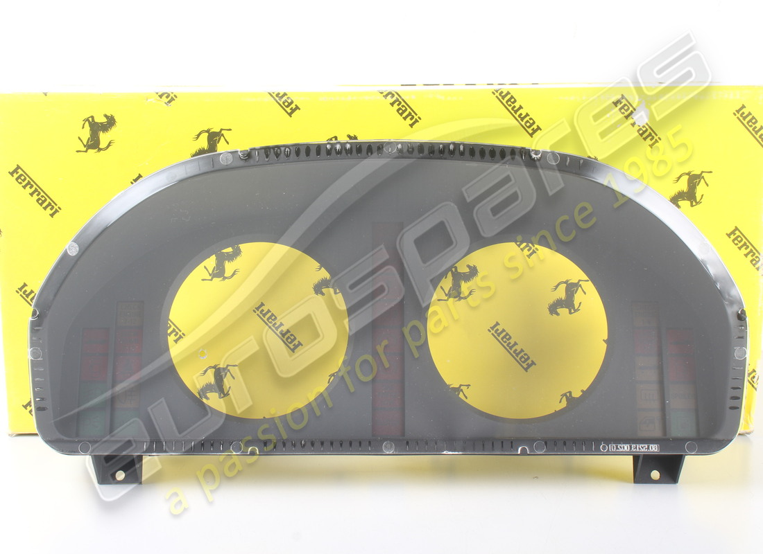 nouveau panneau ferrari. numéro de pièce 153074 (1)