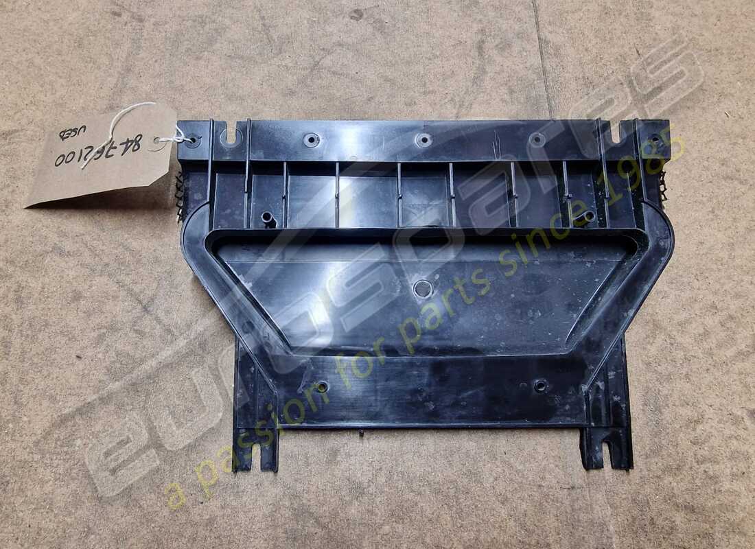 prise d'air de bonner de moteur ferrari utilisée. numéro de pièce 84762100 (2)
