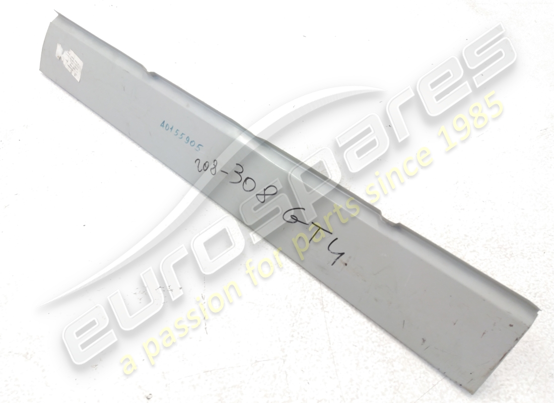 nouveau seuil de porte droit ferrari. numéro de pièce 40155905 (1)