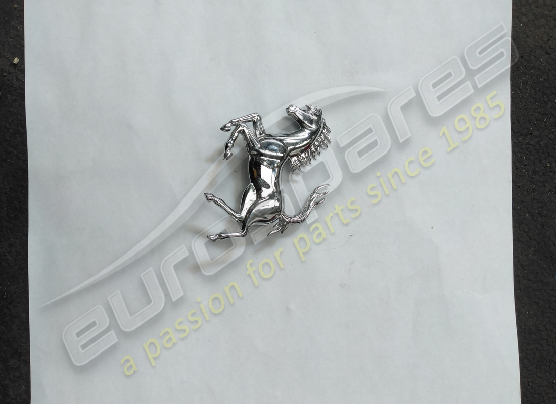 UTILISÉ Ferrari BADGE CAVALLINO RAMPANTE. NUMÉRO DE PIÈCE 895800 (1)