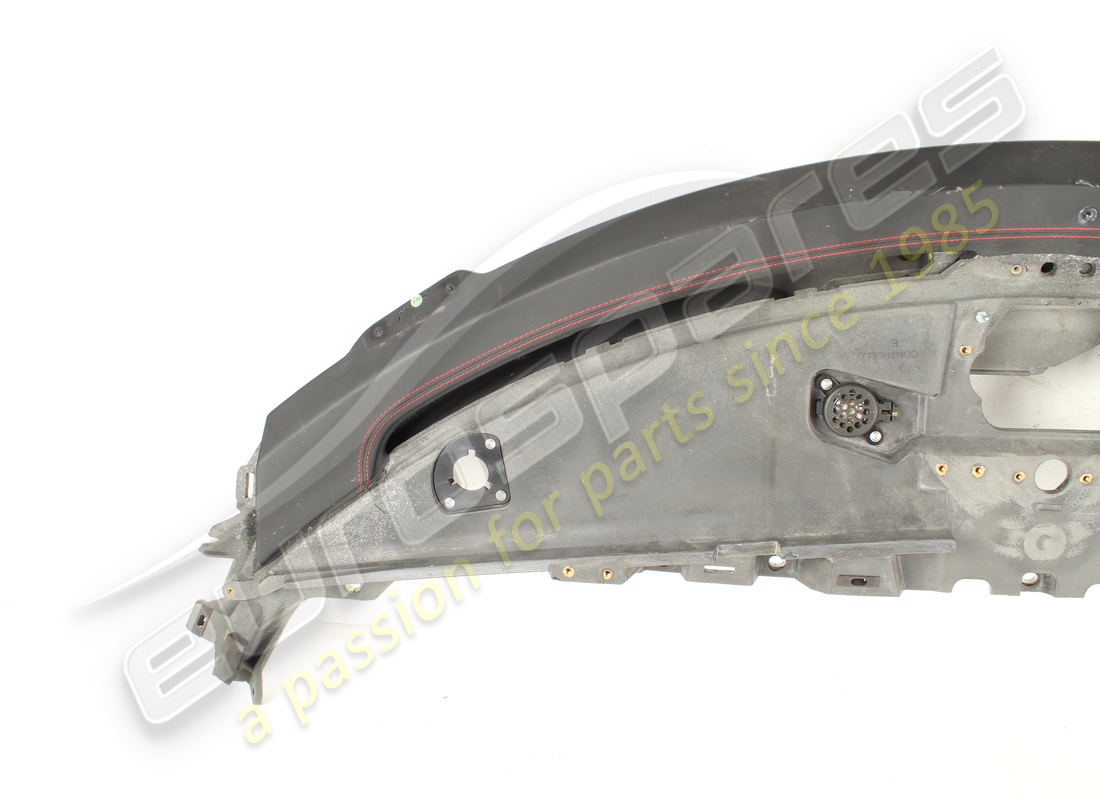 utilisé ferrari sous-cadre de tableau de bord avant complet. numéro de pièce 825095.. (2)