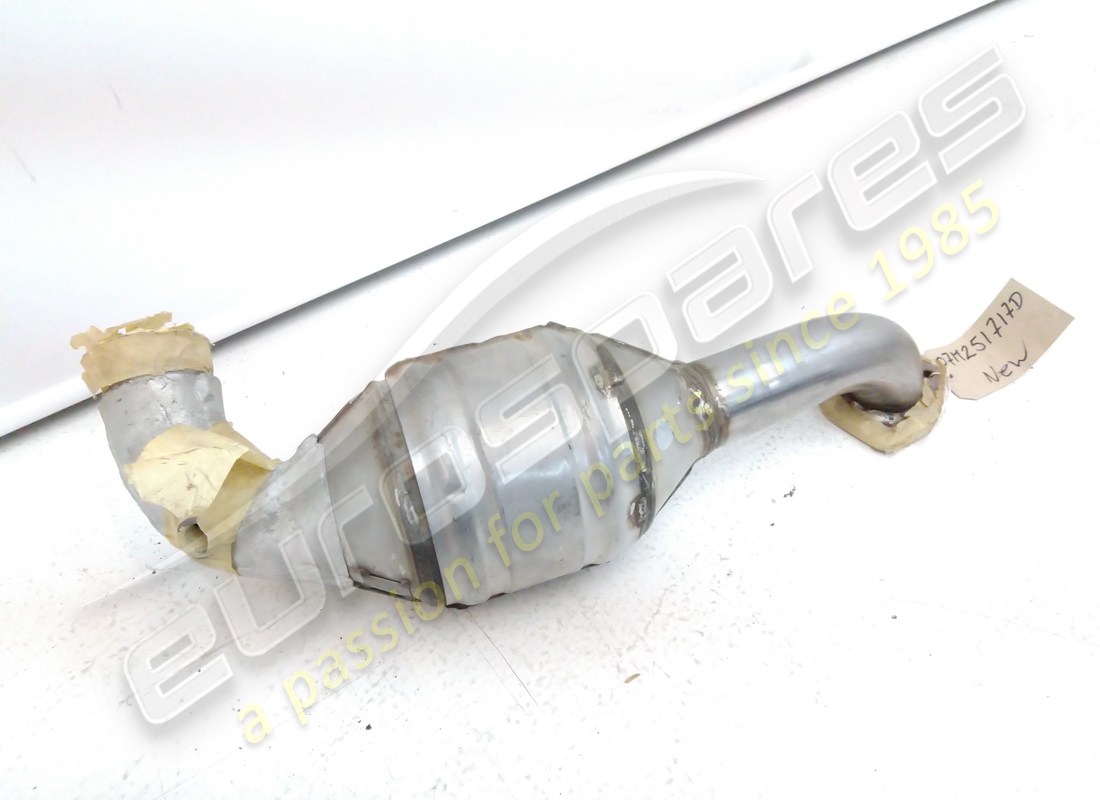 nouvel ensemble convertisseur catalytique lamborghini. numéro de pièce 07m251717d (2)