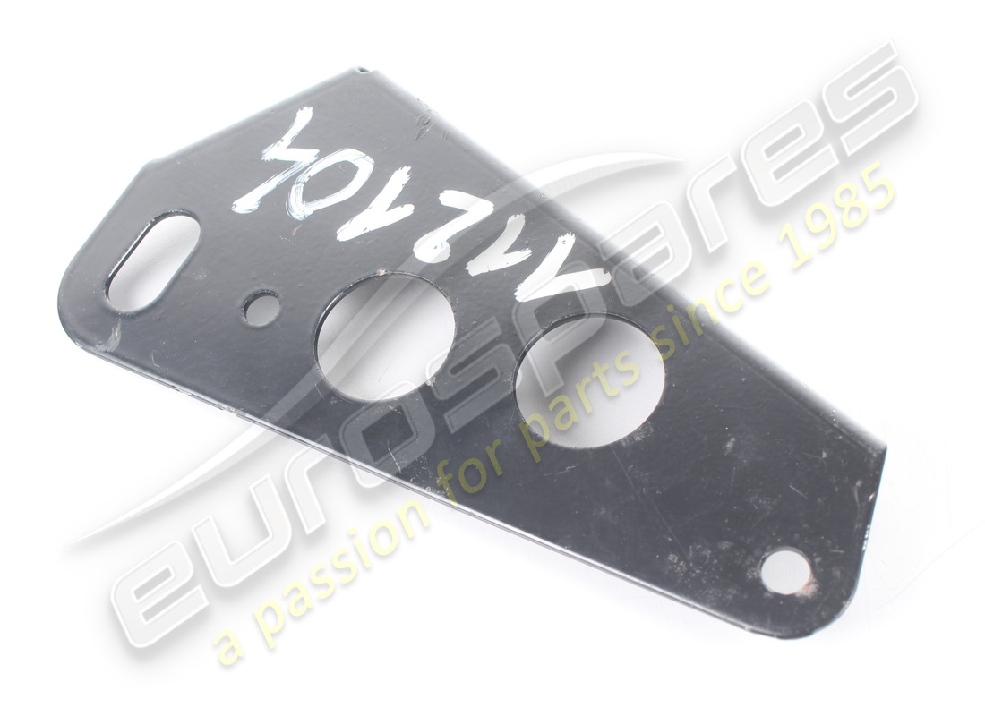 nouveau support ferrari. numéro de pièce 112104 (2)