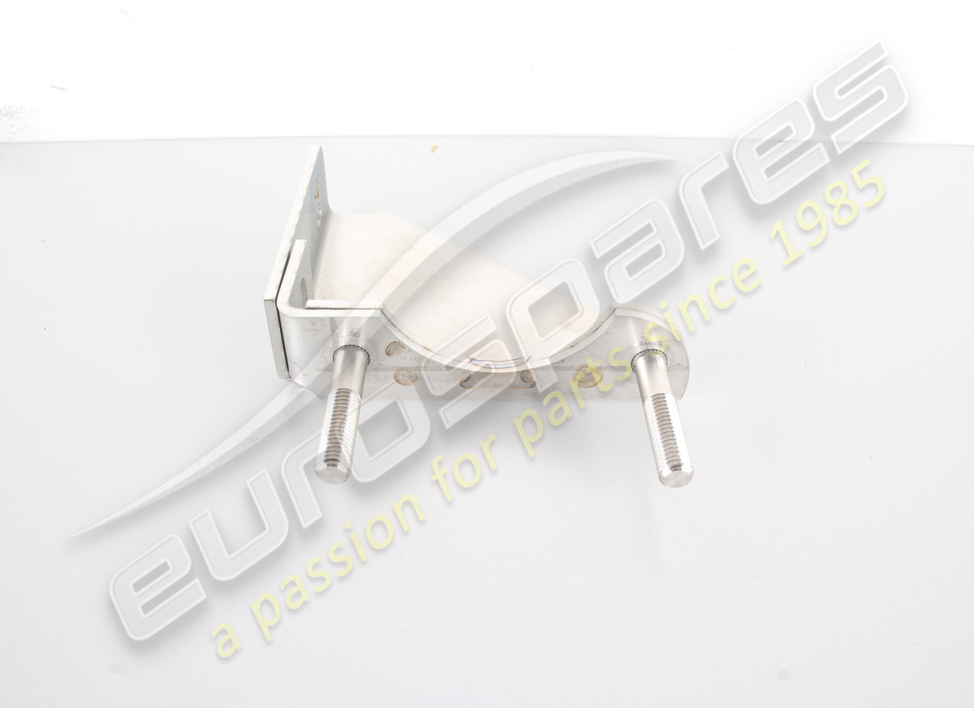 nouveau support gauche ferrari. numéro de pièce 210893 (3)