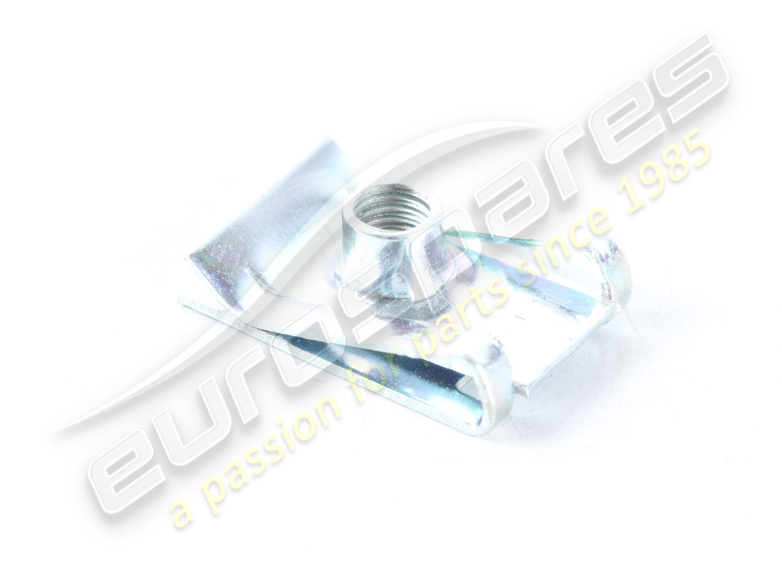 nouveau support maserati. numéro de pièce 66914000 (1)