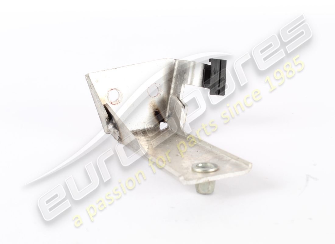 SUPPORT DE FIXATION DE TUBE RH D'OCCASION FERRARI. RÉFÉRENCE 83216300 (1) support de fixation de tube rh d'occasion ferrari. référence 83216300 (1)