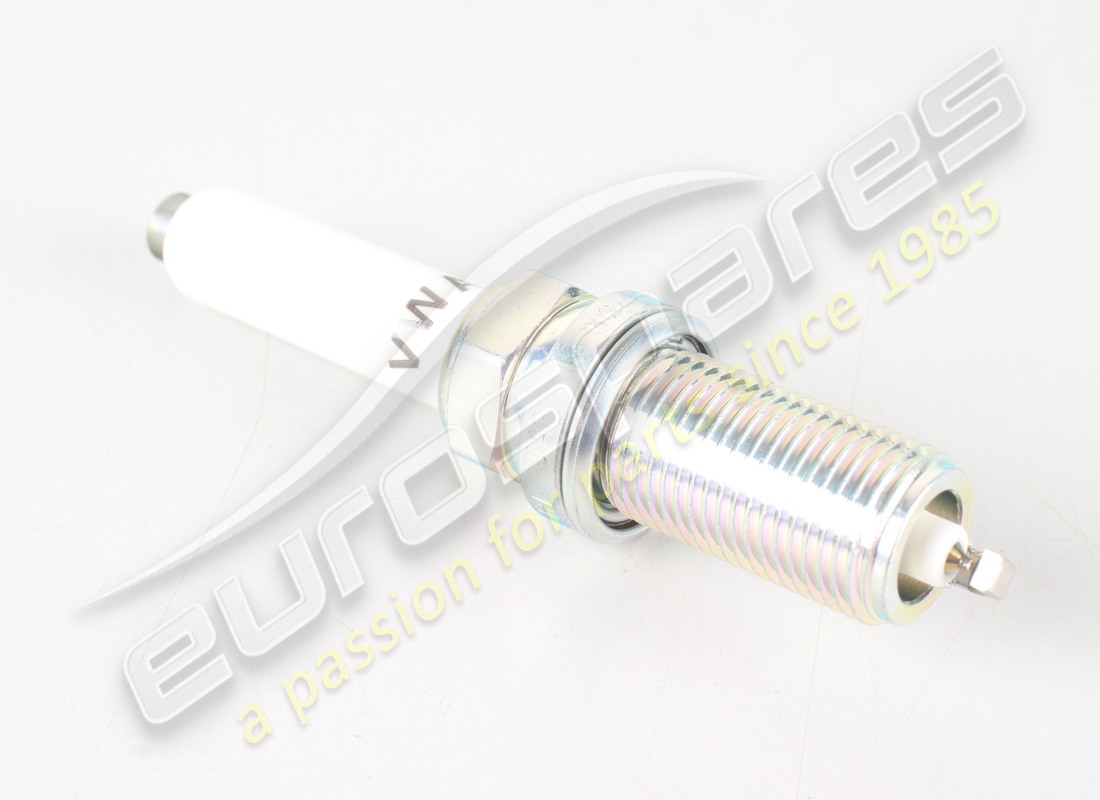 nouvelle bougie d'allumage porsche. numéro de pièce 95890560100 (1)