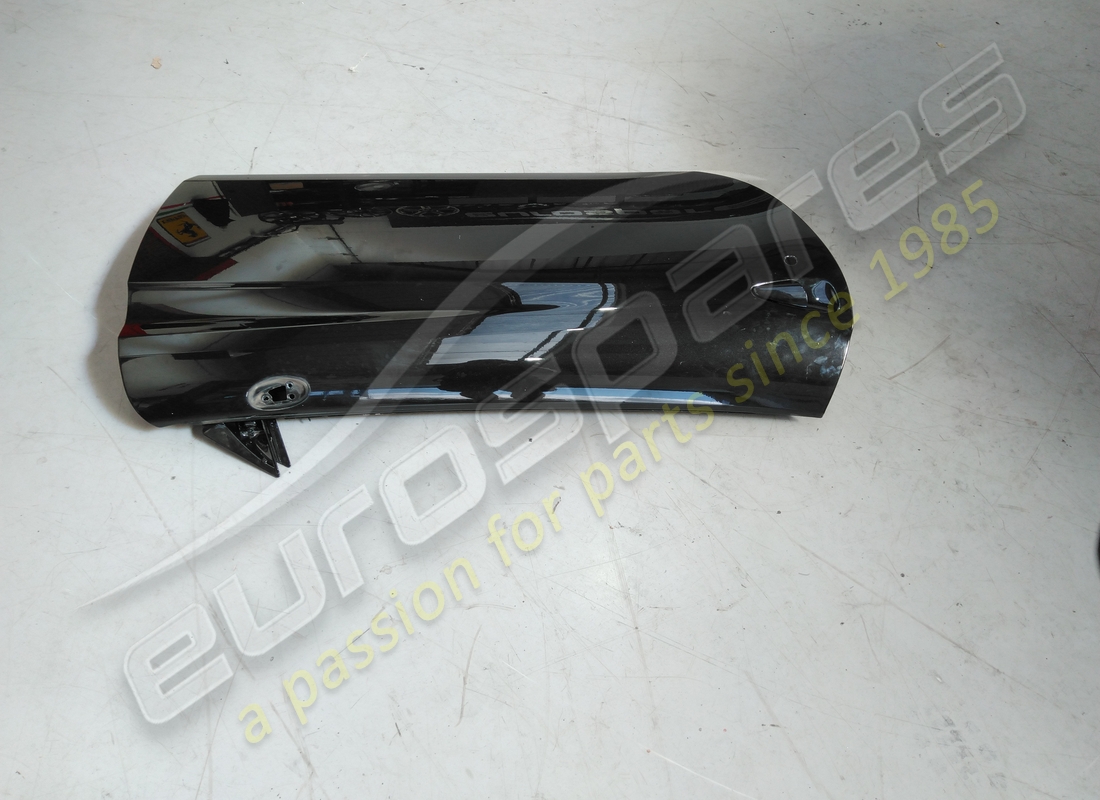 utilisé ferrari porte droite. numéro de pièce 85680611 (2)