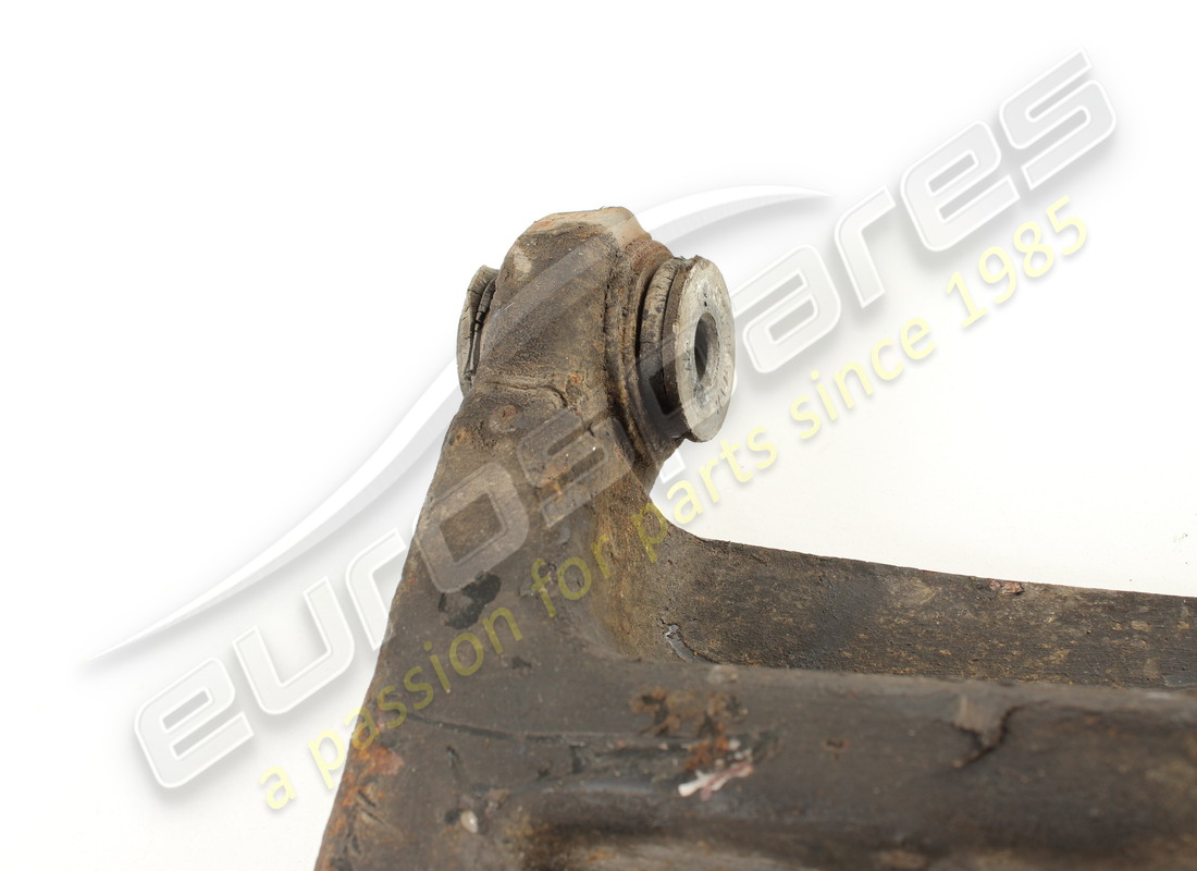 utilisé ferrari levier de suspension inférieur avant gauche. numéro de pièce 104402 (3)