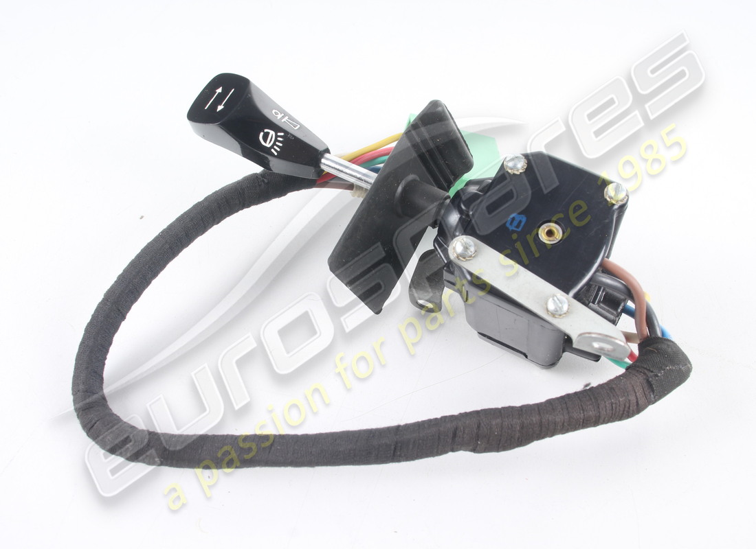 NOUVELLE COMMANDE D'INDICATEUR/LUMIÈRE MASERATI. NUMÉRO DE PIÈCE 122BL79651 (1) nouvelle commande d'indicateur/lumière maserati. numéro de pièce 122bl79651 (1)