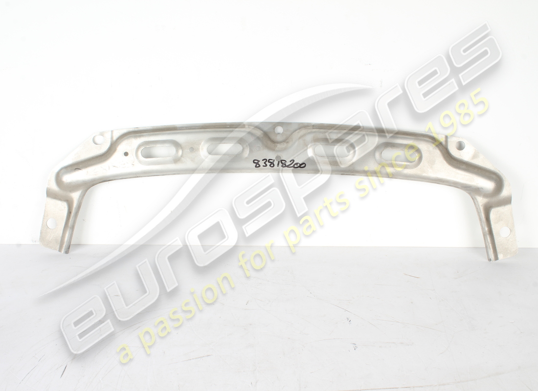 nouveau ferrari fixation de pare-chocs arrière croisée m. numéro de pièce 83818200 (1)