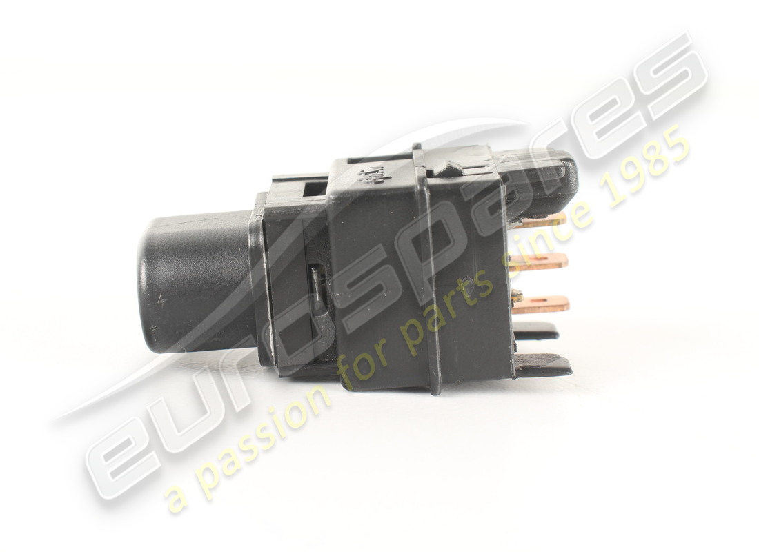 nouveau bouton d'ouverture de la porte du réservoir de carburant maserati. numéro de pièce 373330125 (3)