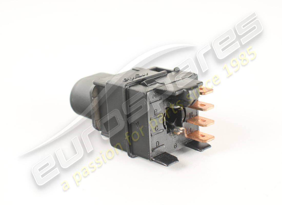 nouveau bouton d'ouverture de la porte du réservoir de carburant maserati. numéro de pièce 373330125 (2)