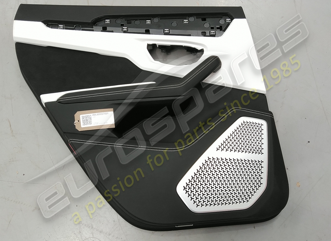 panneau de porte lamborghini utilisé. numéro de pièce 4ml868007001 (1)