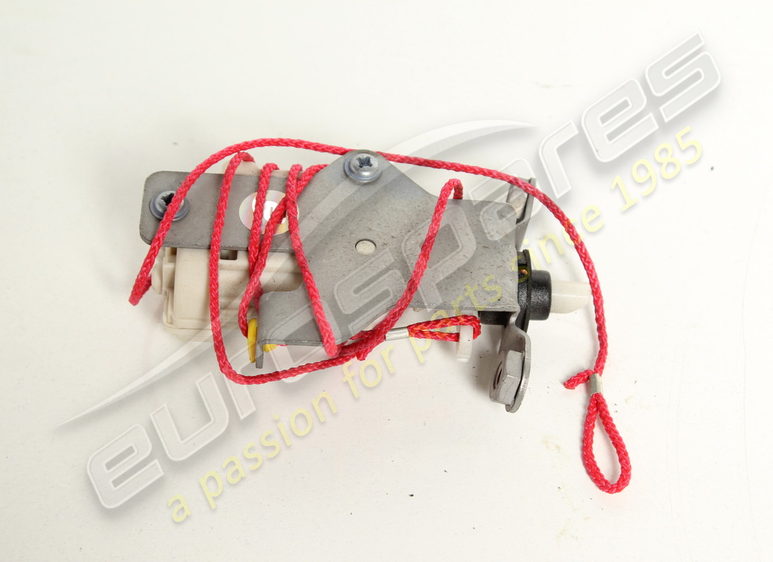 utilisé ferrari actionneur. numéro de pièce 85143200 (3)