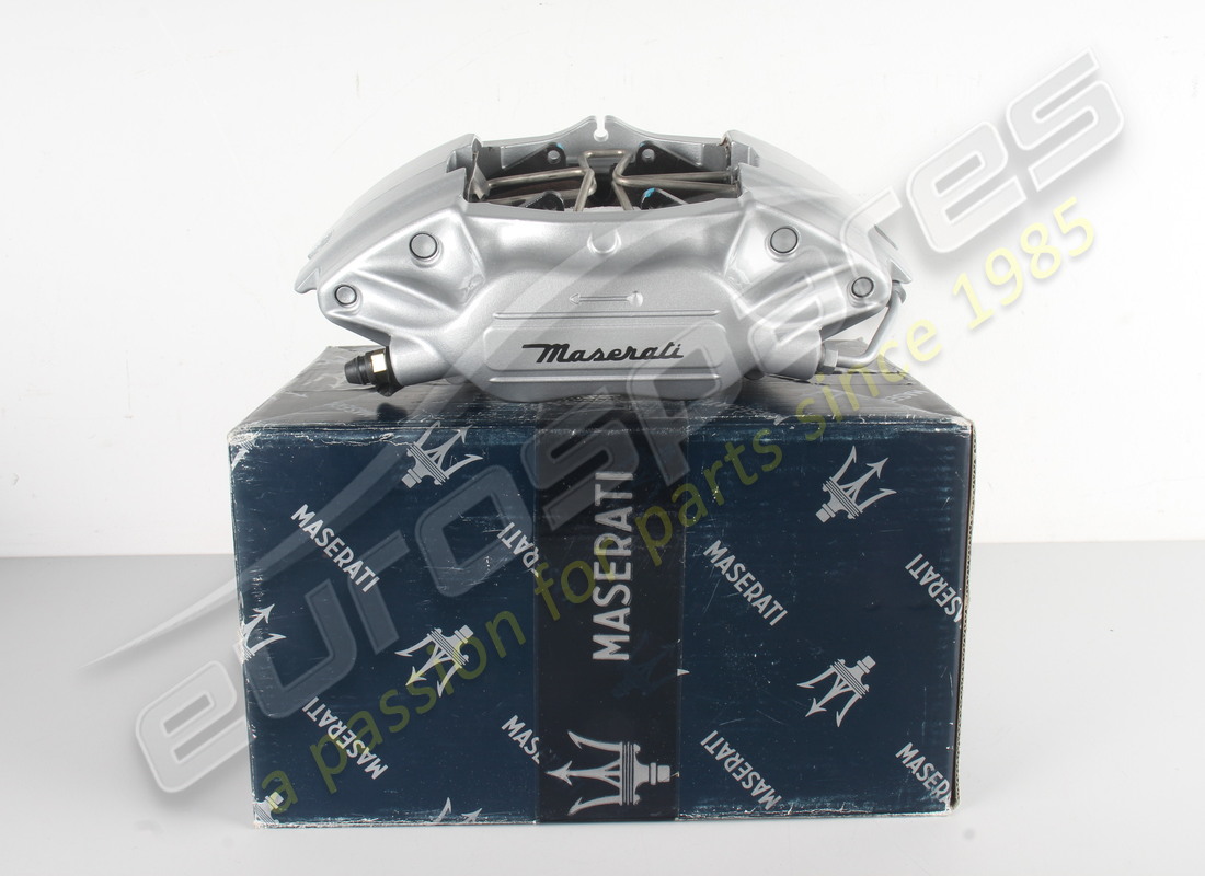 nouvelle maserati maserati pièce 387201123. numéro de pièce 387201123 (1)