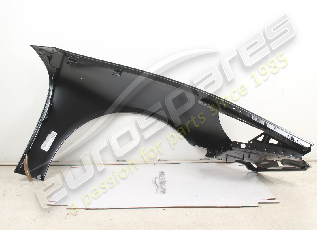 aile gauche neuve porsche avec apprêt. numéro de pièce 99150303100grv (3)