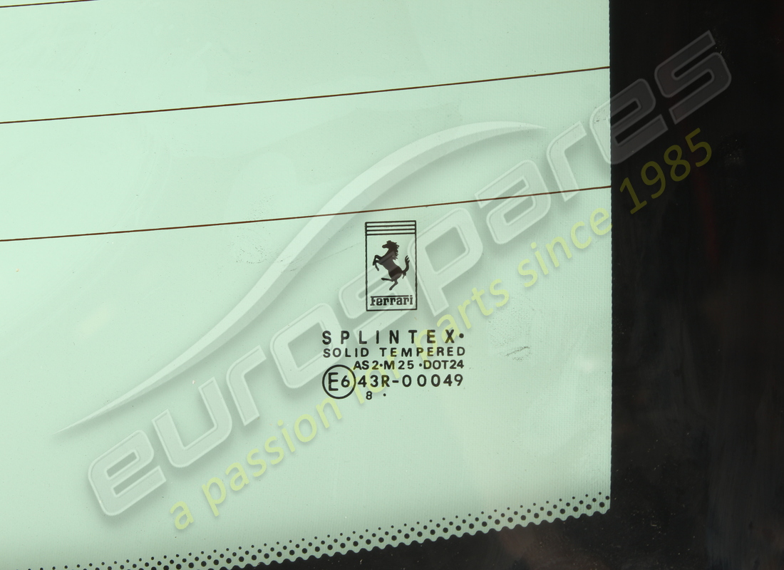 nouvelle vitre arrière ferrari. numéro de pièce 69919500 (2)