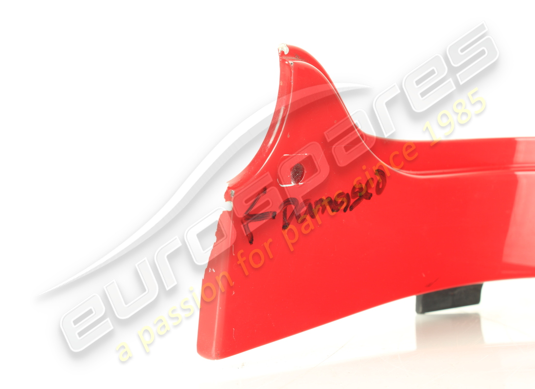 couvercle d'arceau de sécurité arrière d'occasion ferrari. numéro de pièce 66461900 (2)