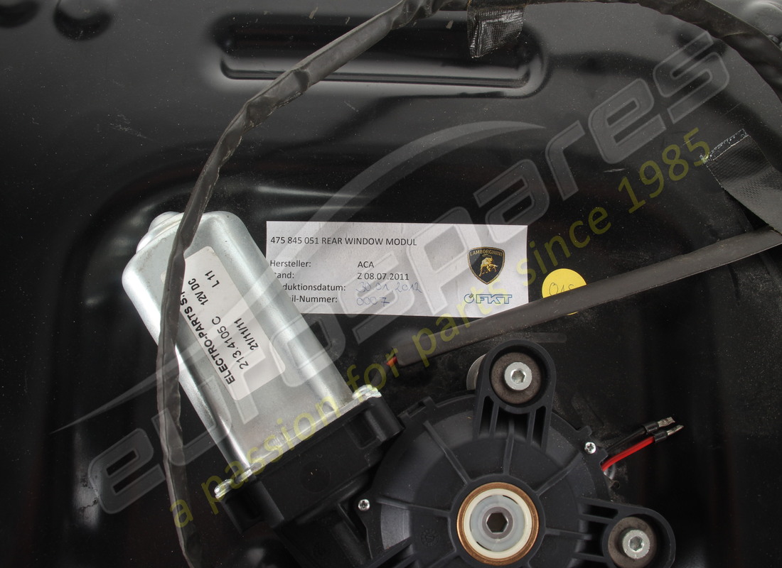 nouveau lamborghini ensemble de vitre arrière rwm. numéro de pièce 475845051a (2)