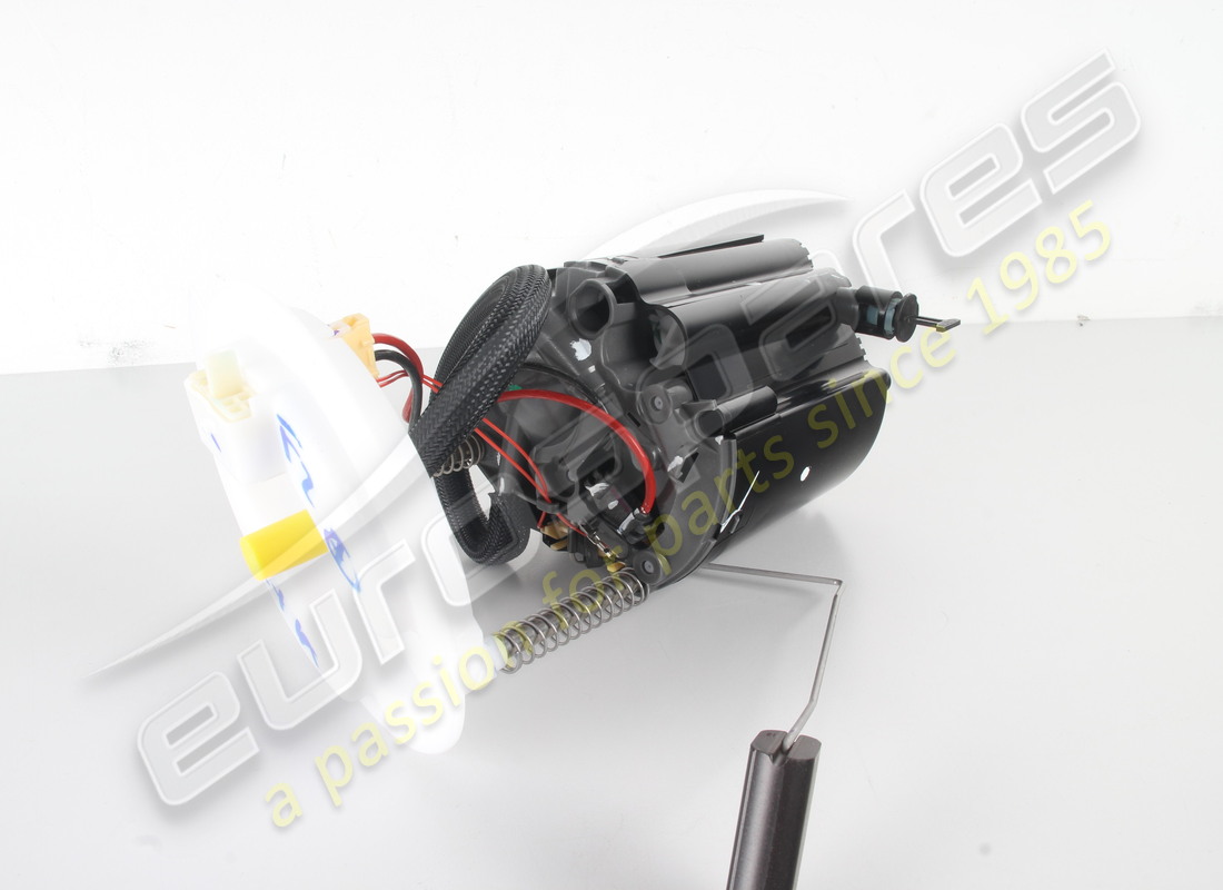 nouvelle pompe à carburant gauche maserati (essence v6). référence 670178911 (2)