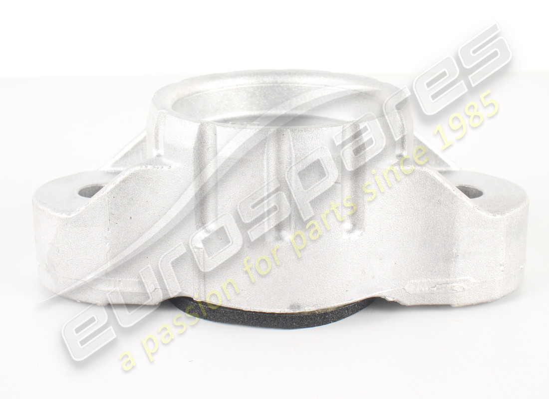 nouvelle suspension arrière maserati. coupe élastique. référence 670002833 (2)