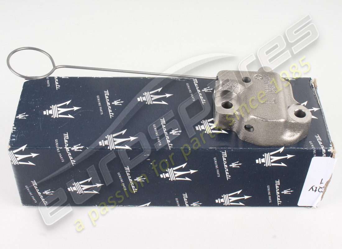 nouveau tendeur de chaîne hydraulique gauche maserati. référence 339038 (1)
