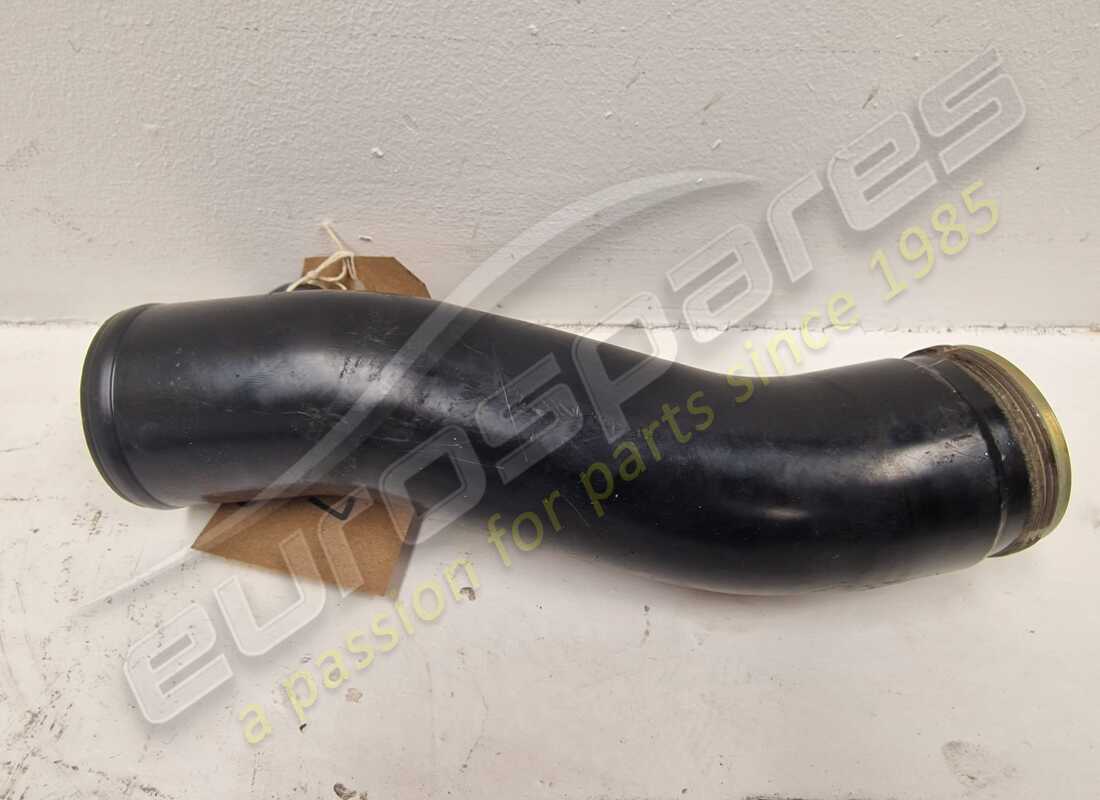col de remplissage de carburant maserati utilisé. numéro de pièce 379290117 (2)