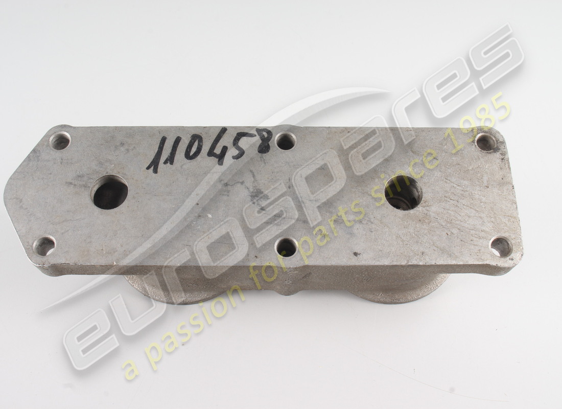 nouveau boîtier de filtre à huile ferrari. numéro de pièce 110458 (2)