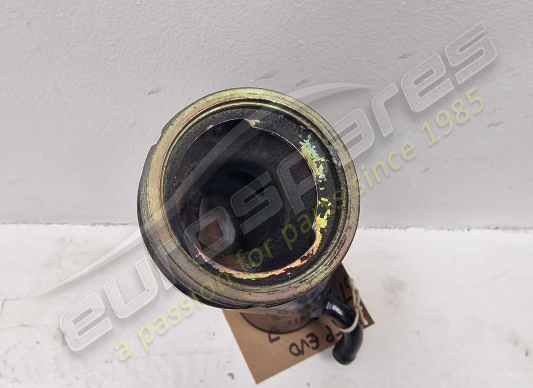 col de remplissage de carburant maserati utilisé. numéro de pièce 379290117 (3)