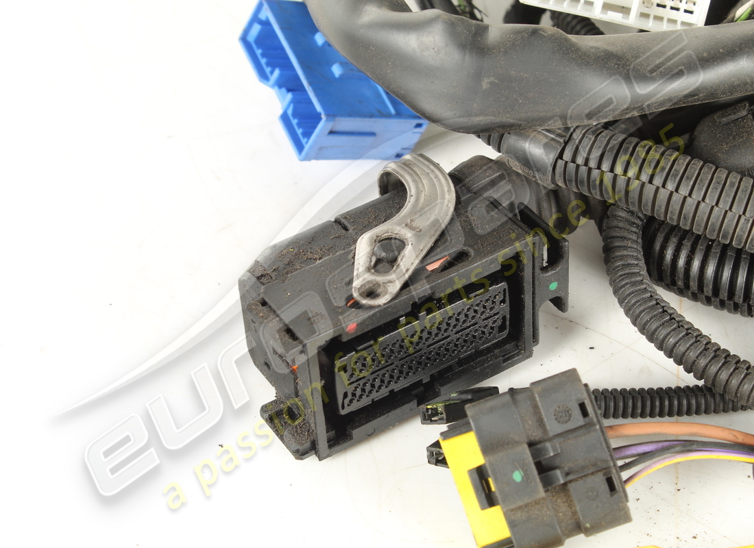 FERRARI CÂBLES UTILISÉS. NUMÉRO DE PIÈCE 184955 (2) ferrari câbles utilisés. numéro de pièce 184955 (2)