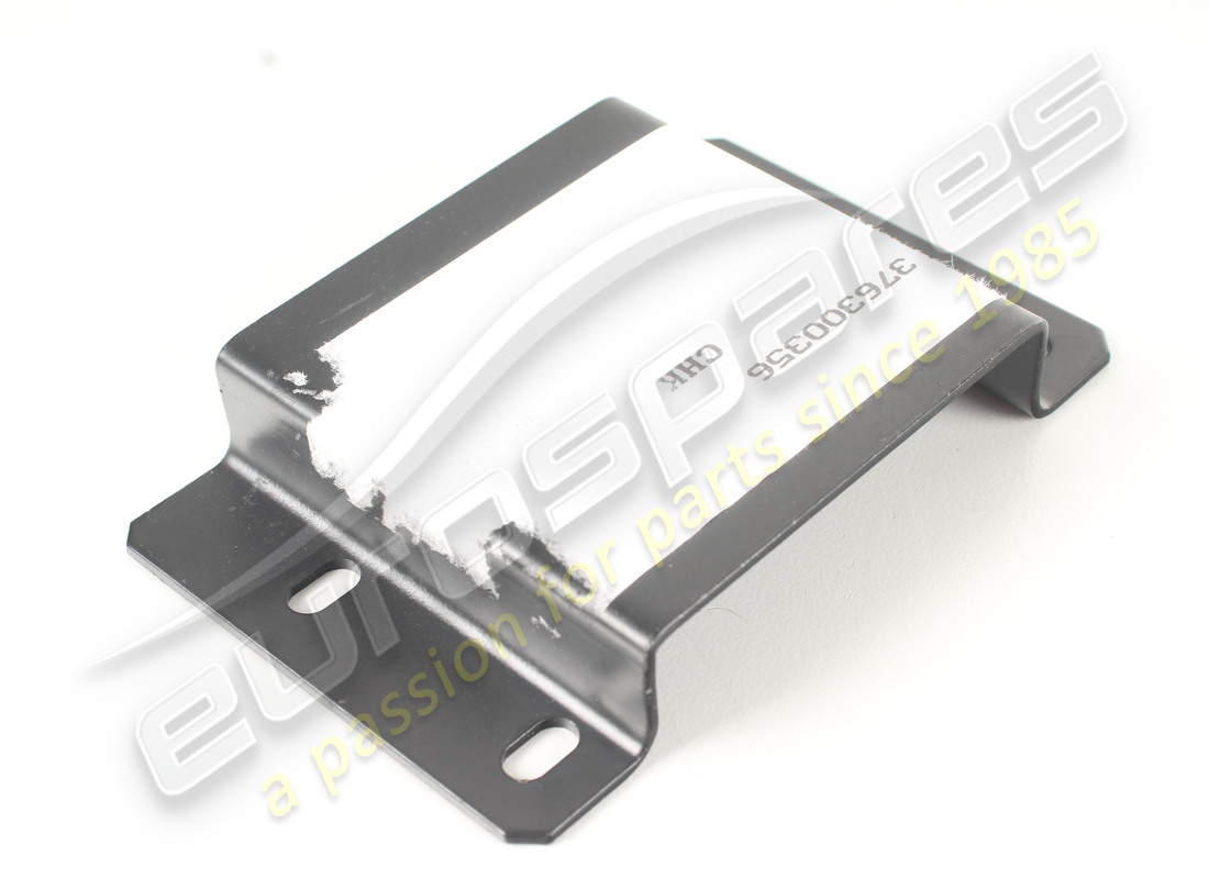 nouveau support de fixation latérale de pare-chocs avant maserati. référence 376300356 (2)